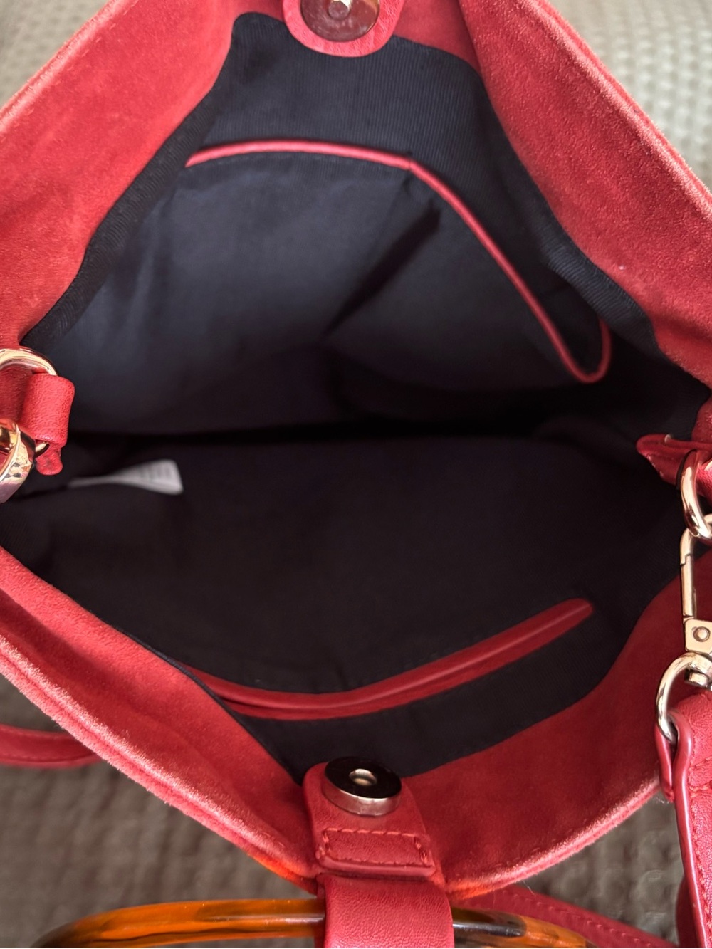 Faux Leather Crossbody Bag with Tortoiseshell Ring Handle - Picture 8 of 12